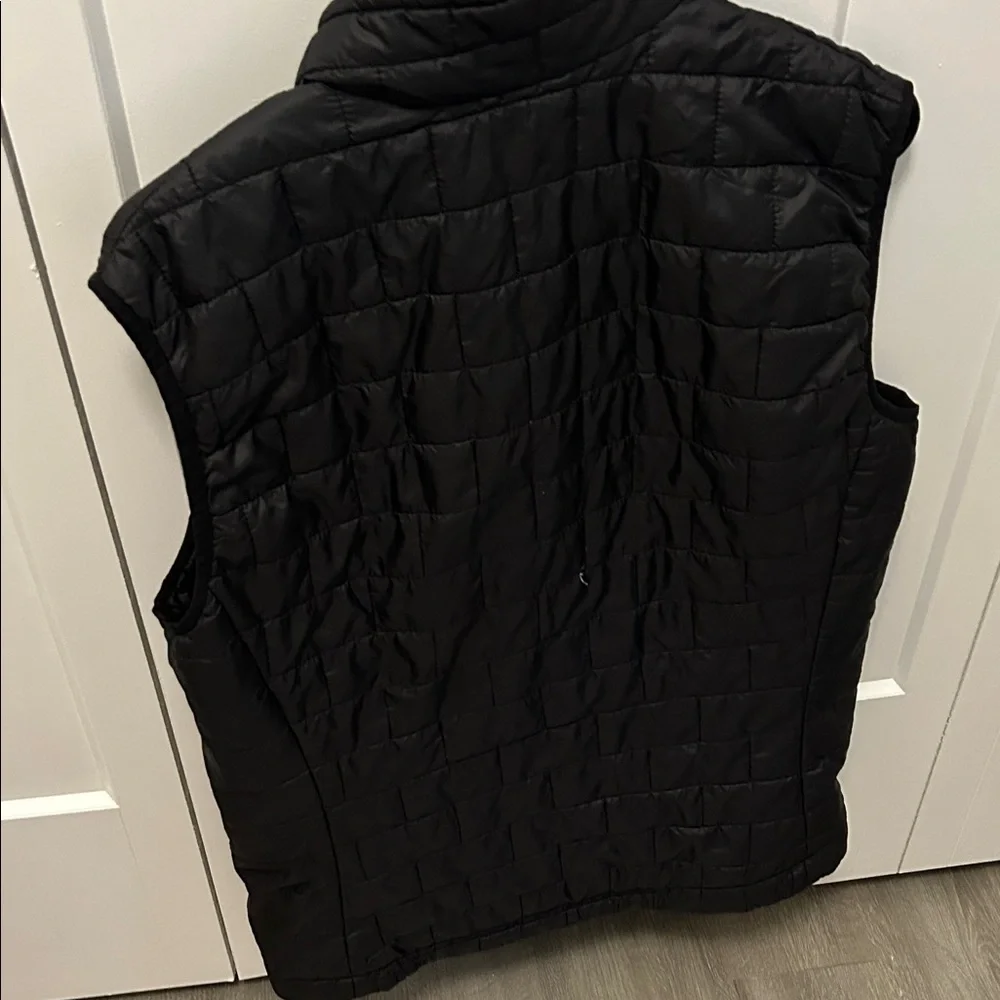Patagonia Black Quilted puffer vest with Bud Light Patch - Picture 4 of 4